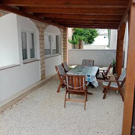 Apartman Tanja *