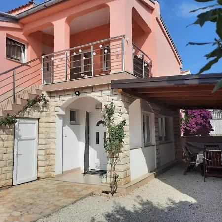 Apartamento Apartman Tanja *
